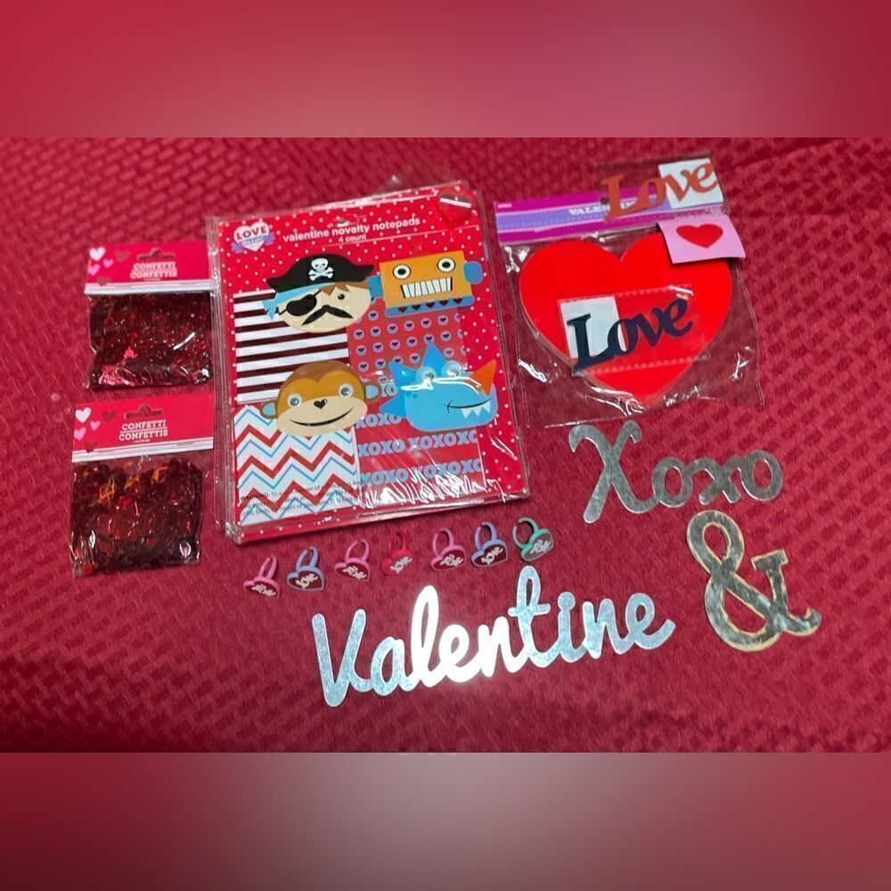 ❤️🥰❤️ 50+ NEW! Love! Love! Love! Everything Love! NWT 50+ Confetti Hearts Rings